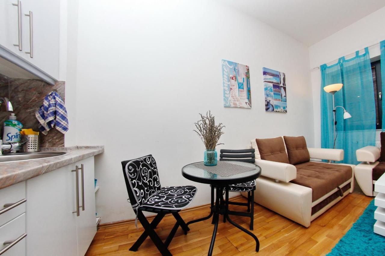 Apartman Centar- Free Parking Apartment Sarajevo Bagian luar foto